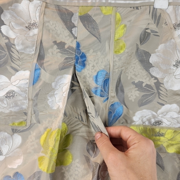 JONATHAN Simkhai Mini skirt with floral design size 0 in EUC - Picture 3 of 8